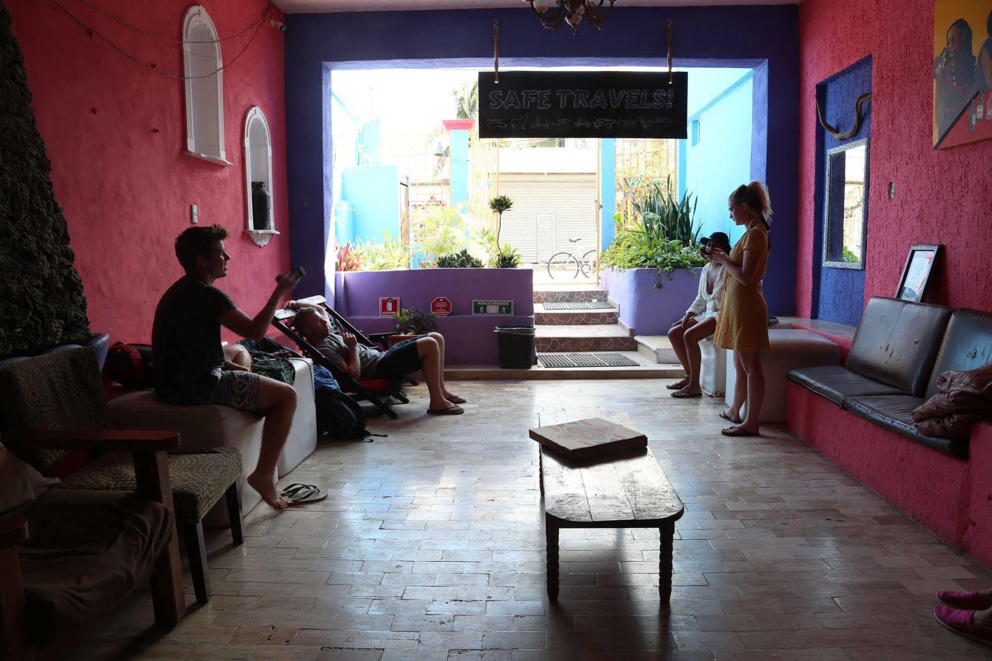 Weary Traveler Hostel Tulum Zewnętrze zdjęcie